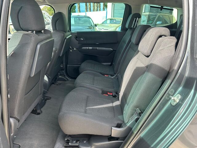 PEUGEOT 5008 STYLE 1.6 HDI AUTO SPANISH LHD IN SPAIN 118000 MILES 7 SEATS 2014